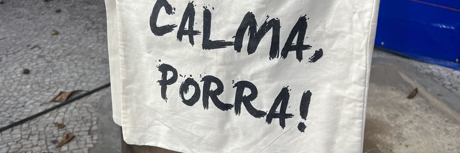 Sozinha 🍷's banner