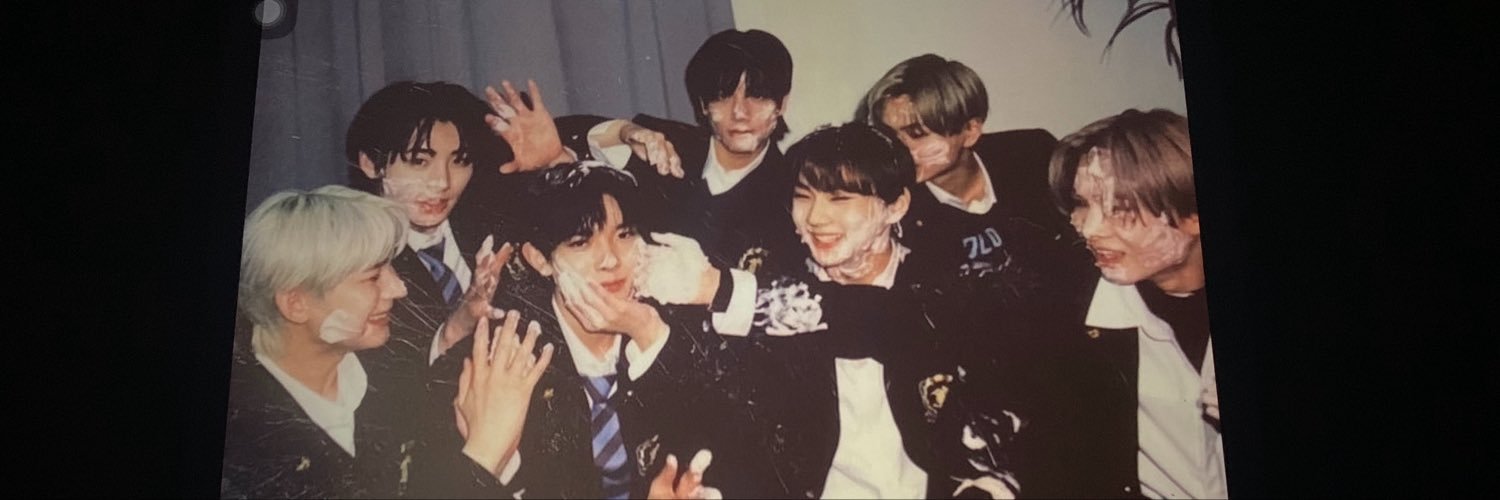 🚬's banner