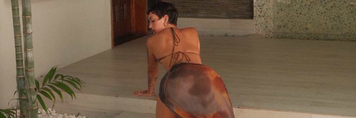 Giannaevelyn's banner
