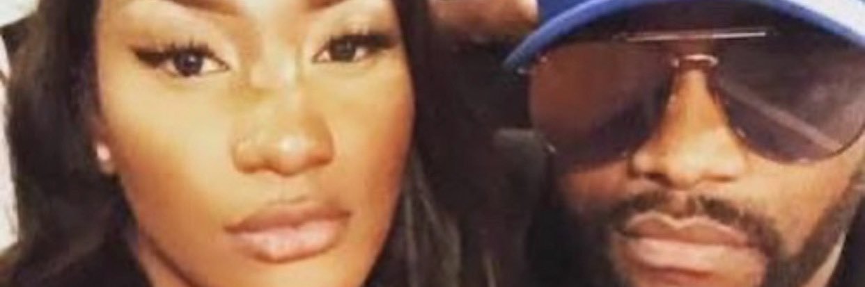 Chloé.🦅's banner