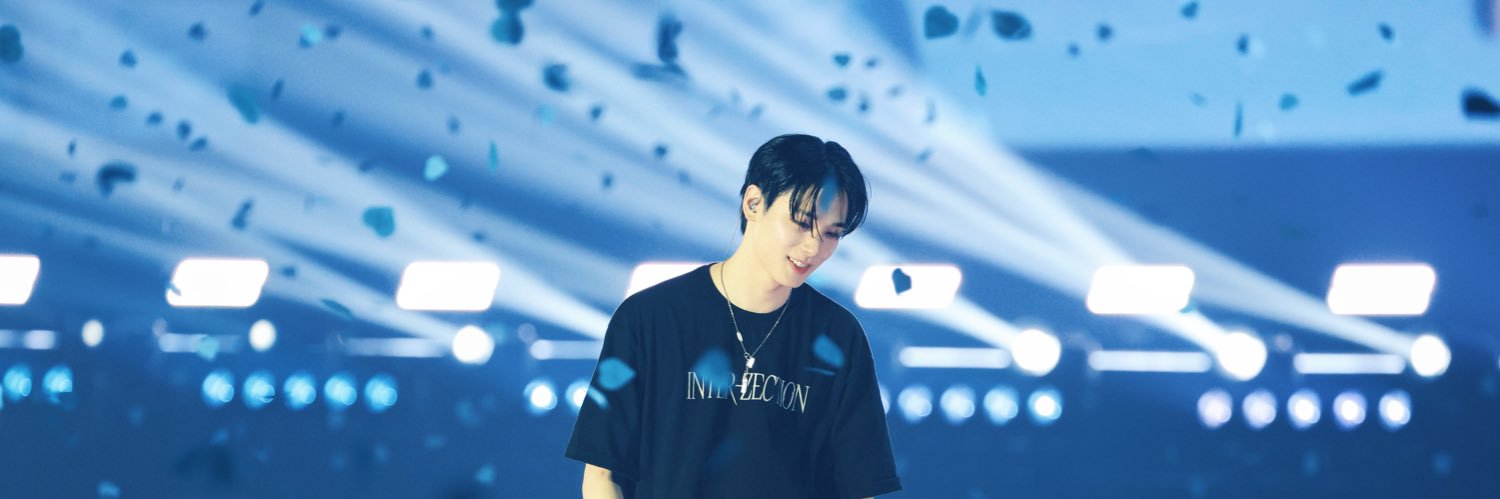 𝐃𝐑𝐄𝐀𝐌𝐘's banner