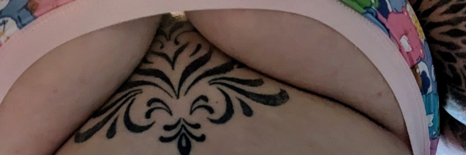 Quiet deviant | OF 👄✨⛓️💄's banner