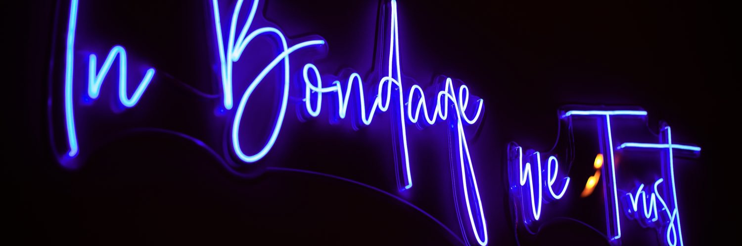 Estelle Sinclair | ChicagoDomme🖤's banner