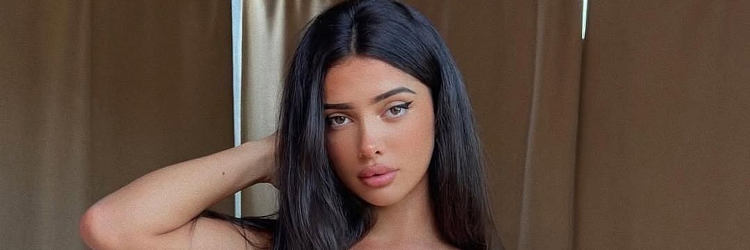 Latinas Hub's banner