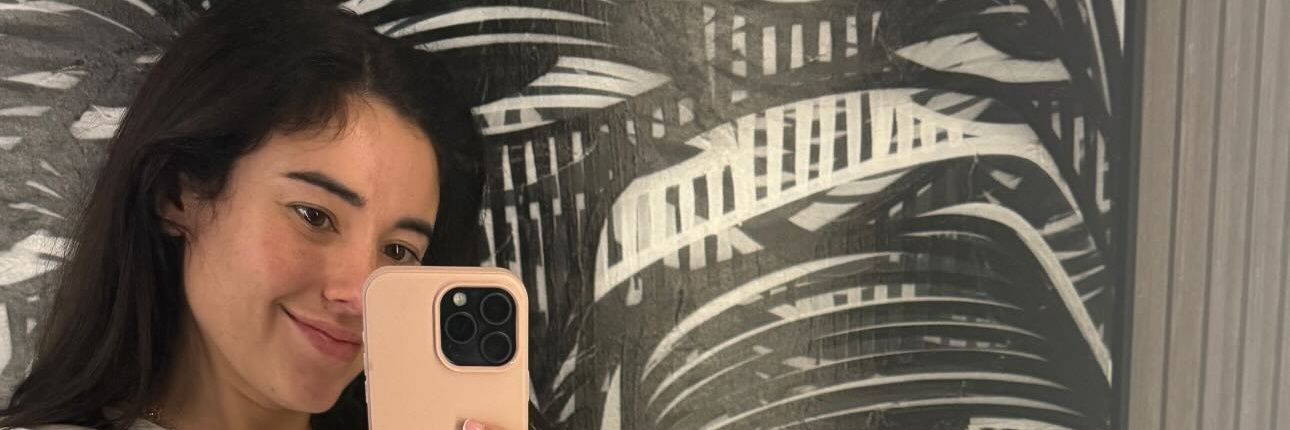 Angie mercedes Varona's banner
