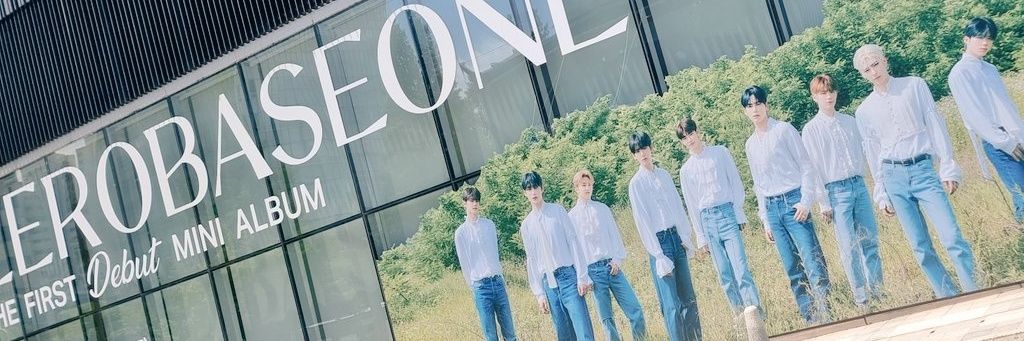 ℛ⁵²⁰'s banner
