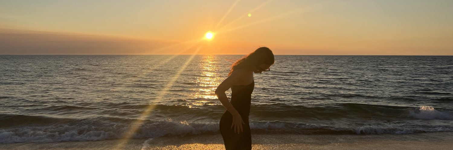 Lili🧜🏼‍♀️'s banner