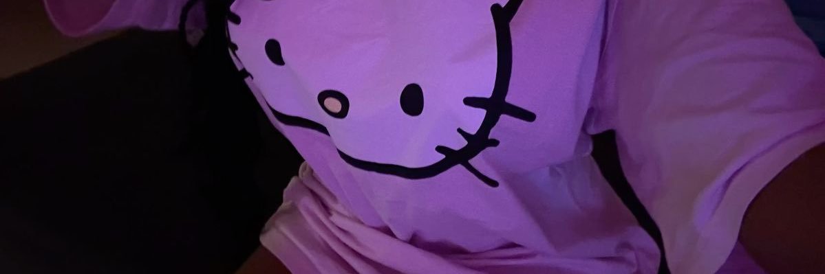𝐸𝓂𝒾𝓁𝓎 ✶'s banner
