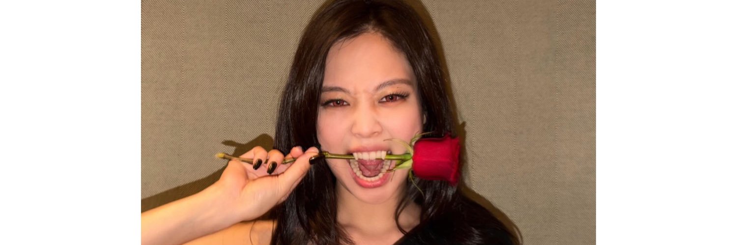 ☾ lau⁷ ⟭⟬ in my iwtv era 🧛‍♀️'s banner