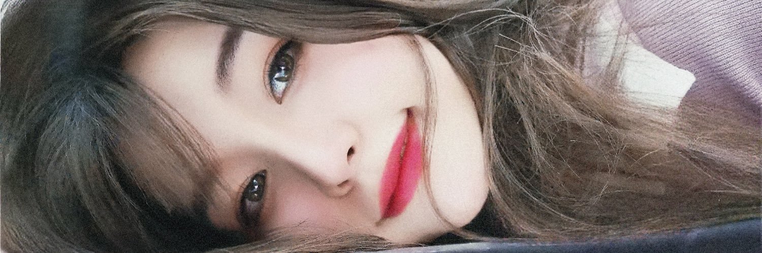 よるる's banner