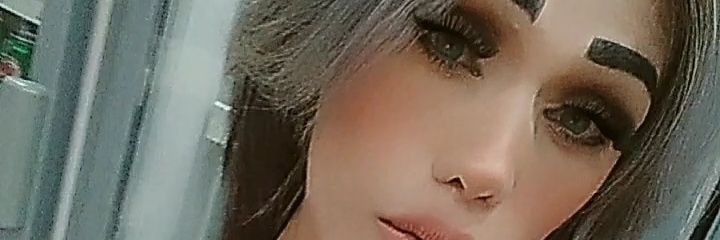 Kariny Siqueira's banner