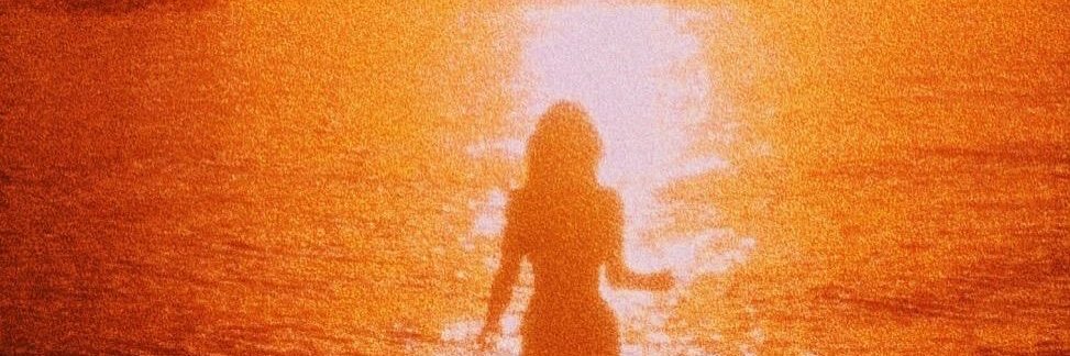 Becca 🫶🏻's banner