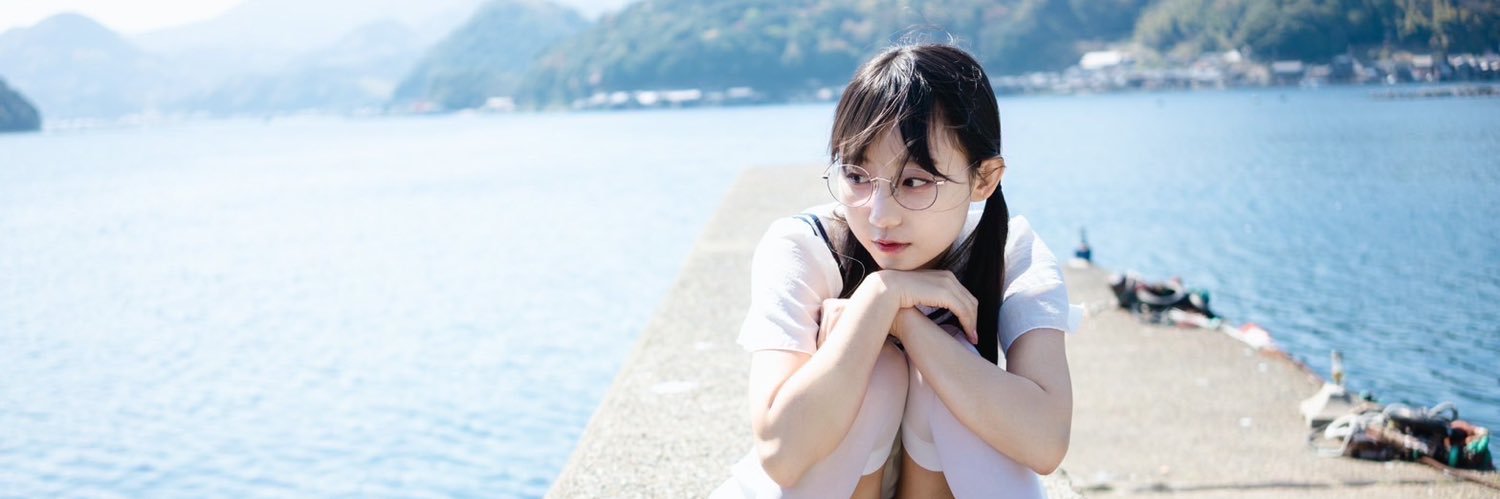 ピョ・ウンジ（Pyo Eunji）1st写真集「輪舞曲（ロンド）」公式アカウント's banner