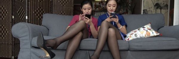 Nylon queen's banner