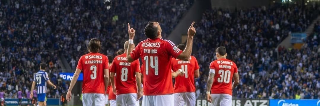 O Rapaz do Benfica's banner