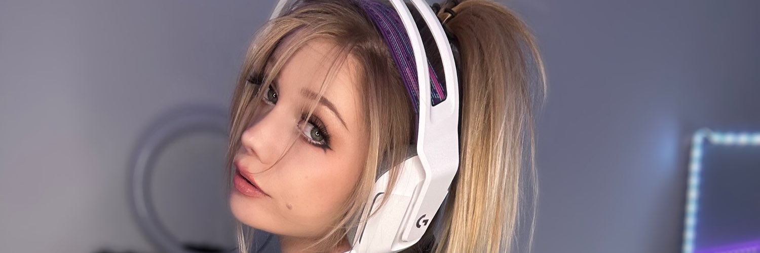 BELLA LYNN's banner