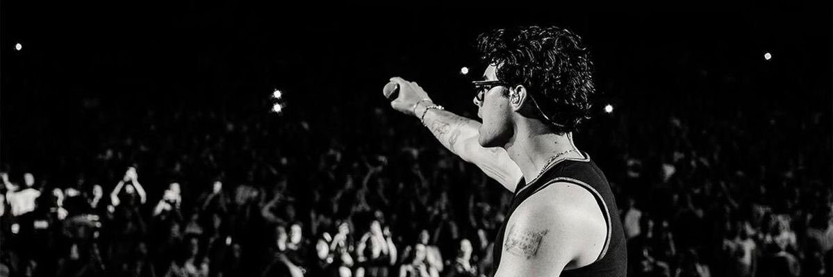 joe jonas daily's banner