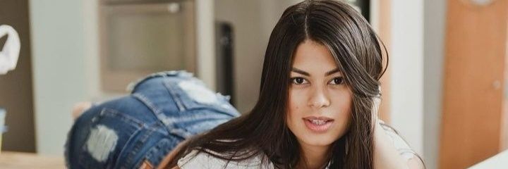 luana kazaki's banner