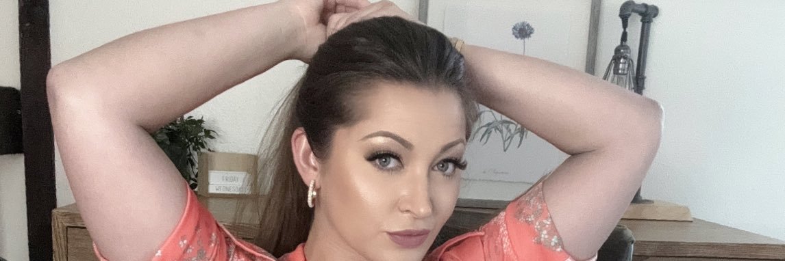 DaniDaniels's banner