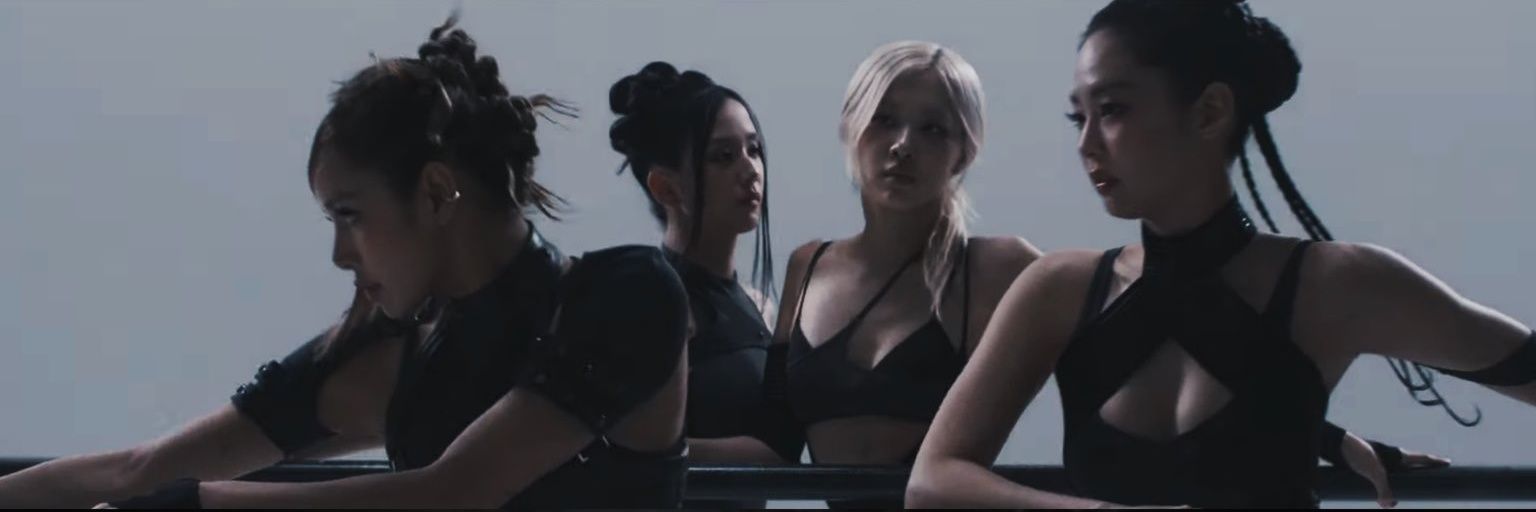 ari🧛‍♀️'s banner