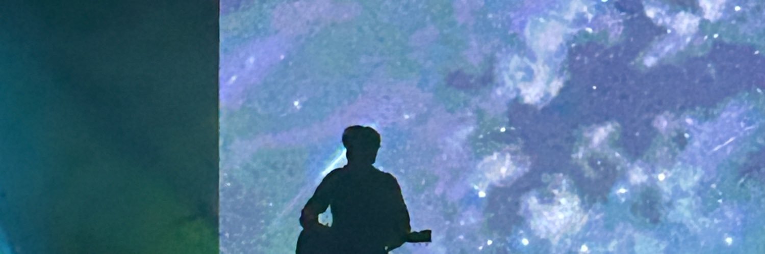 h's banner