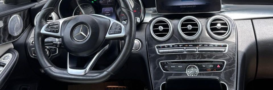 Car SULTAN's banner