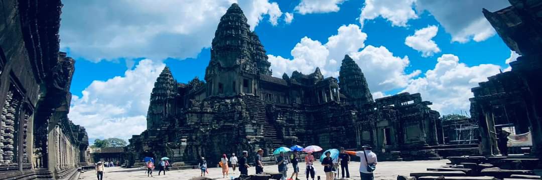 ស្រី ពីន's banner