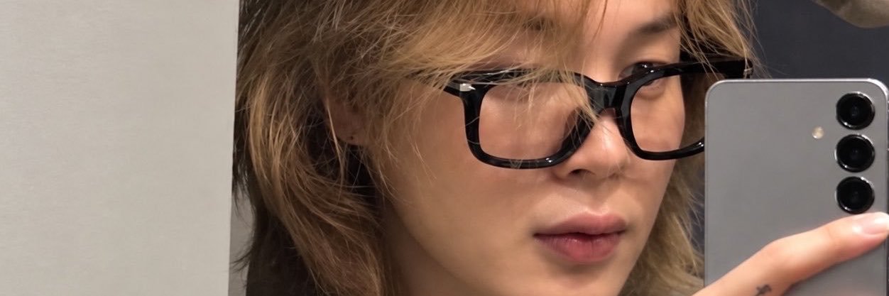 ella ♱'s banner