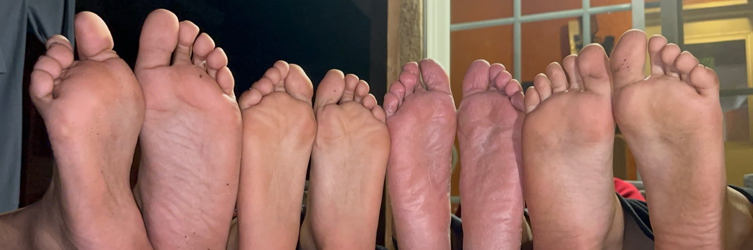 THE STINKY👣 QUEEN Sz11's banner