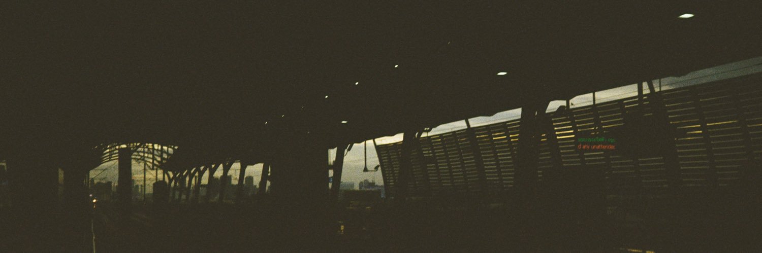 f's banner