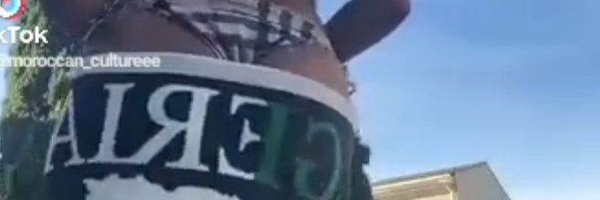 out of context 🇩🇿الجزائريات's banner