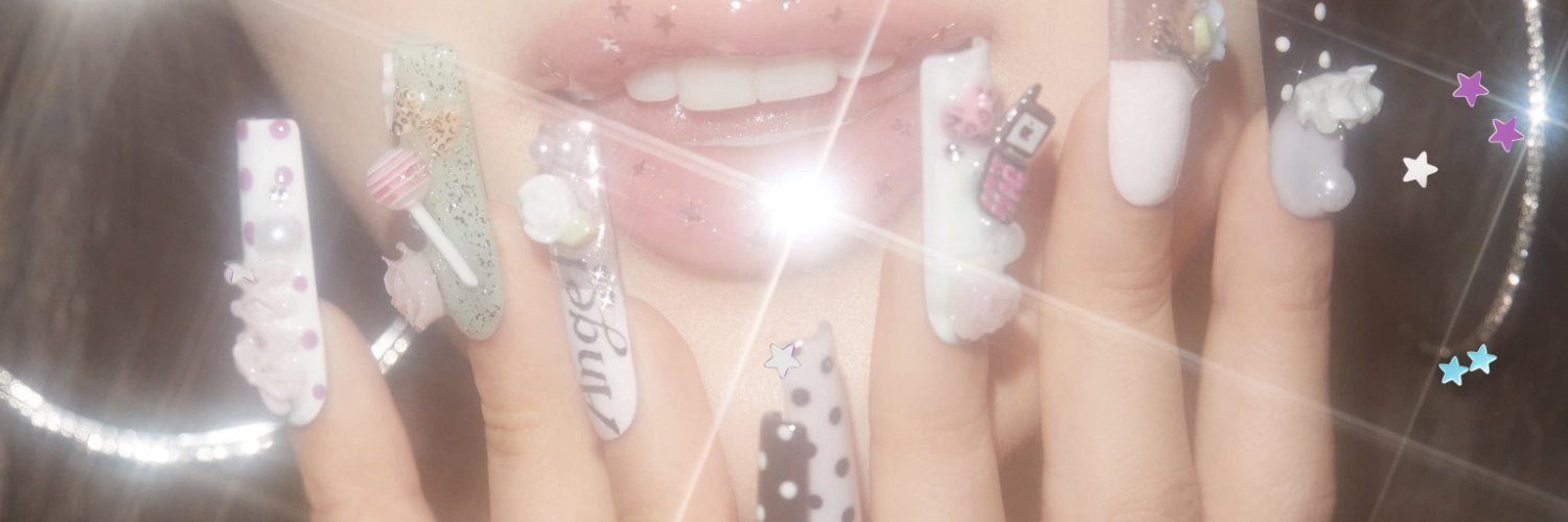 ✷'s banner