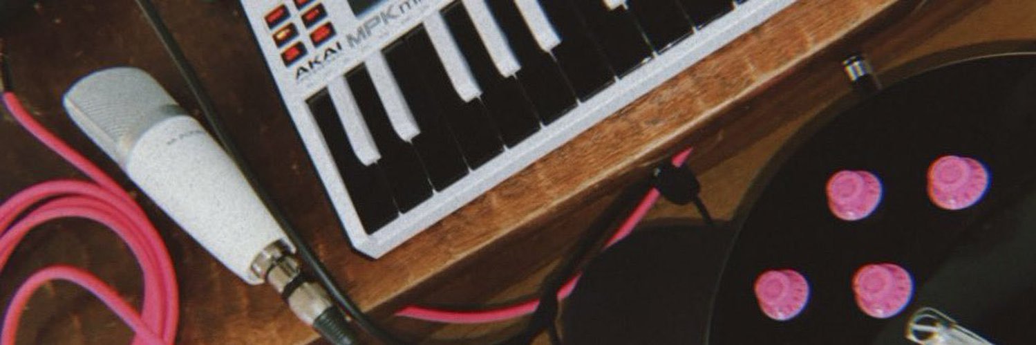 MJ 🦋's banner