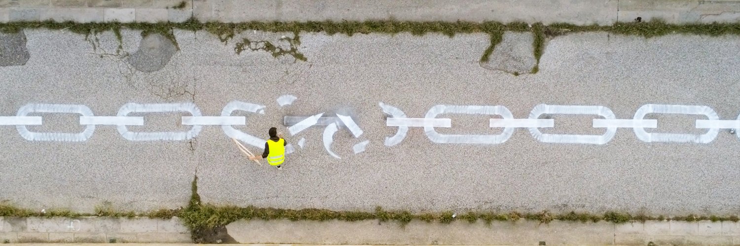 Bordalo II's banner