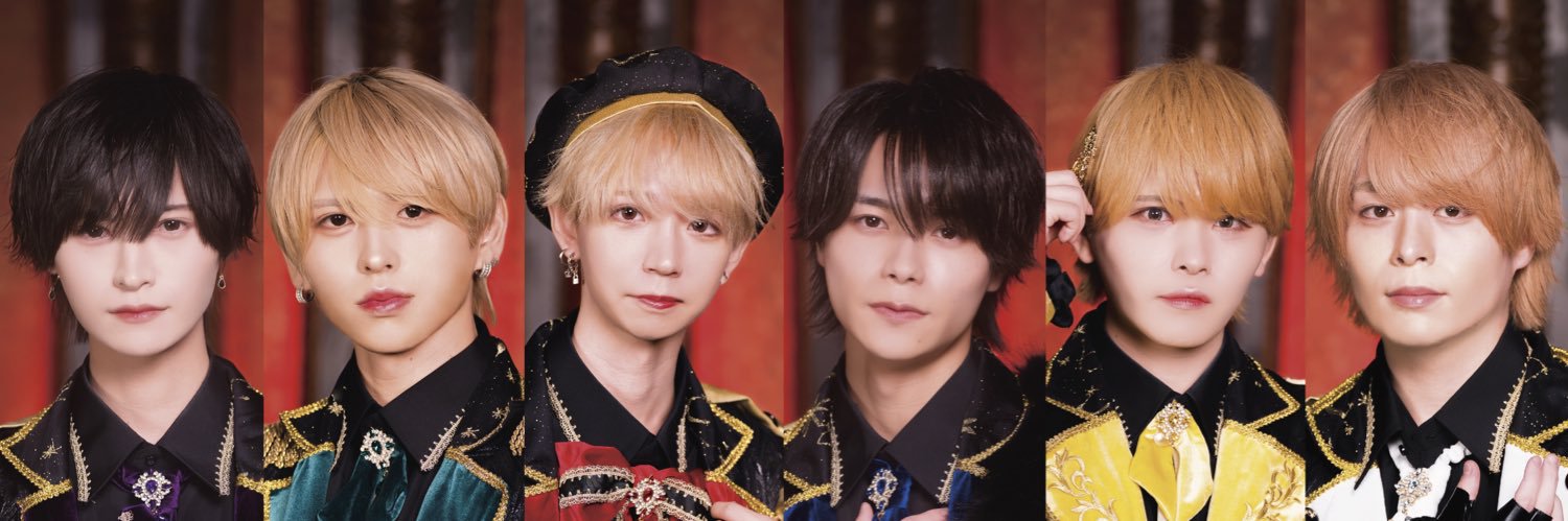 STRAY DOGs's banner