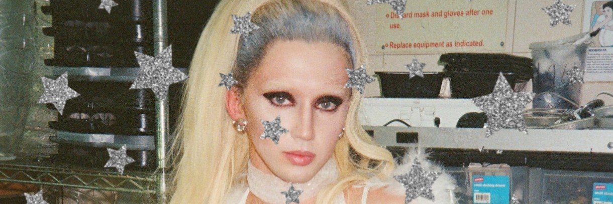 She´s The Best ⭐ AOTY's banner