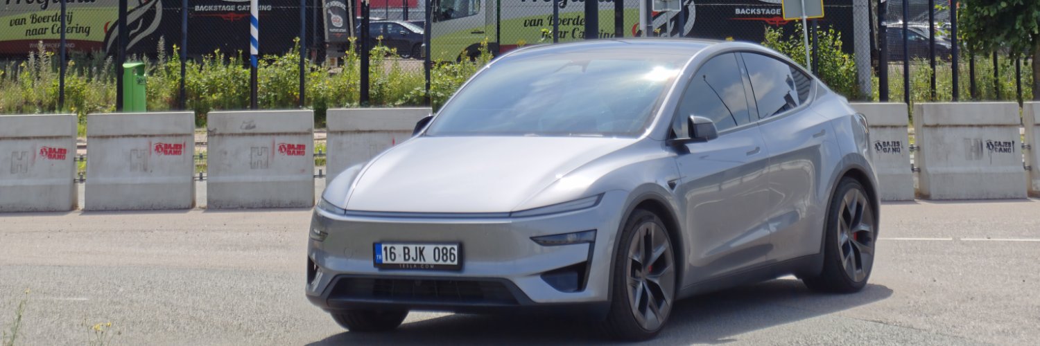 Tesla Maniac's banner