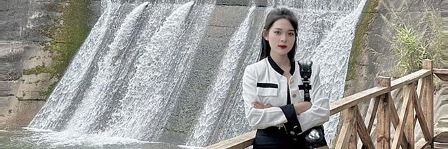 Linh Nhi's banner