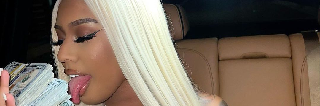 Jade 😈's banner