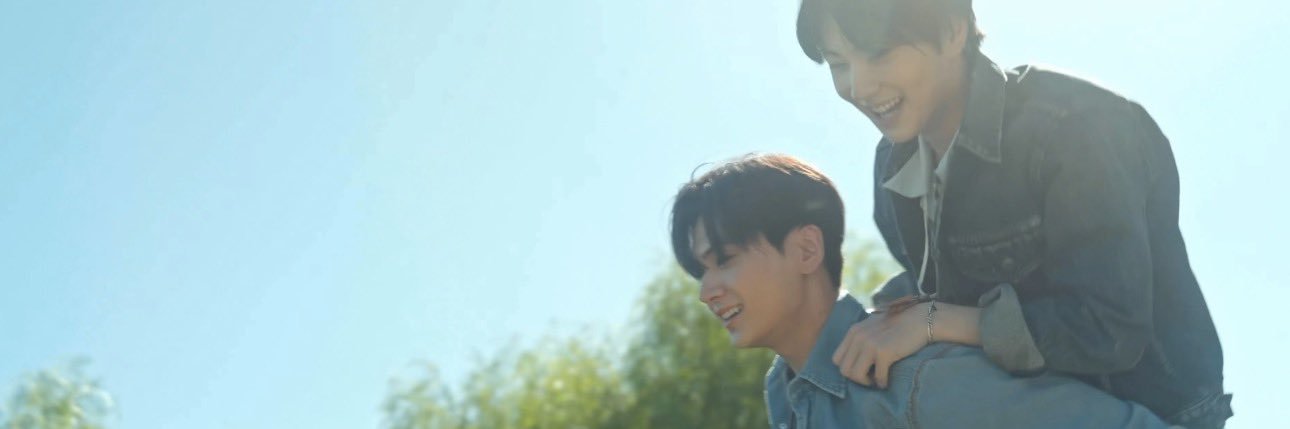 LUCKEY 🗝 (fan account 🐈‍⬛️🐈)'s banner