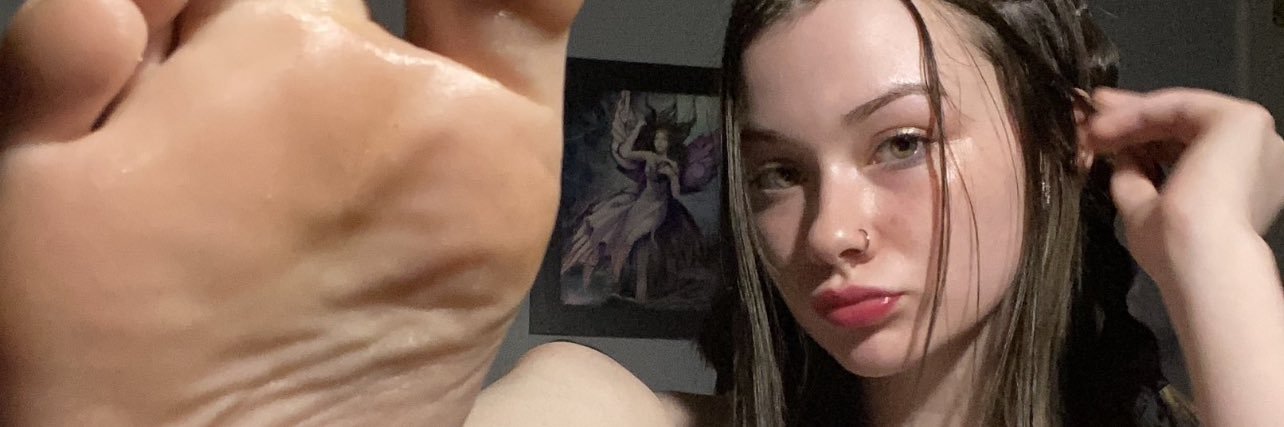 Goddess Alyssa 🎀's banner