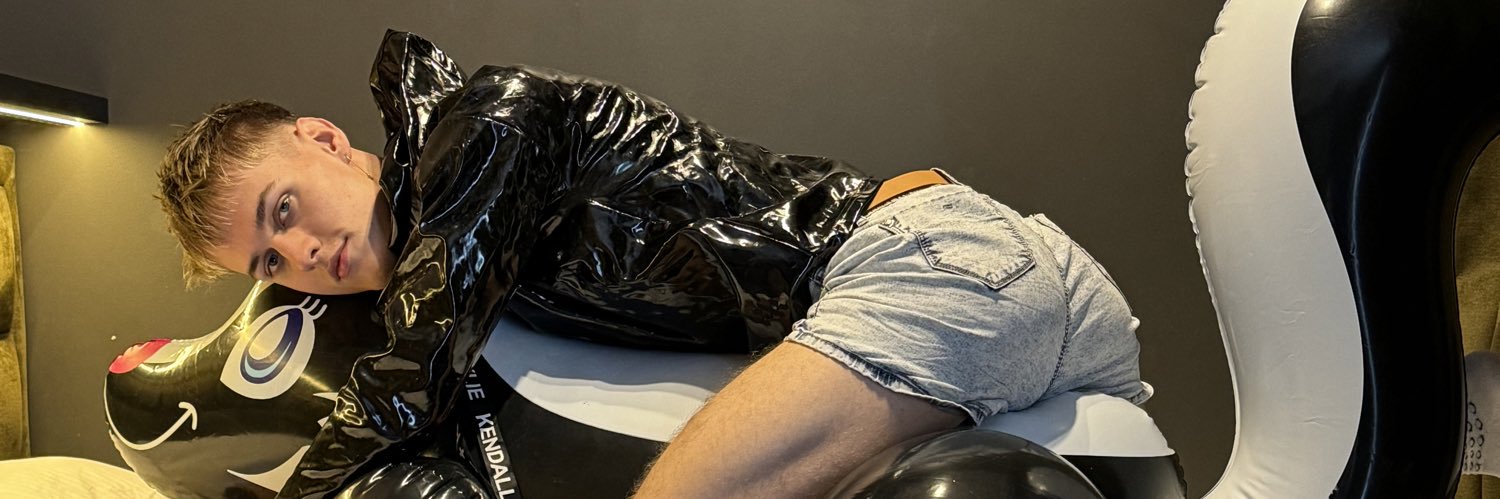 looneruk 🔞's banner