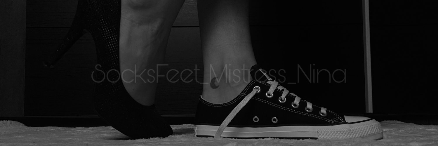 SocksFeet_Mistress_Nina's banner
