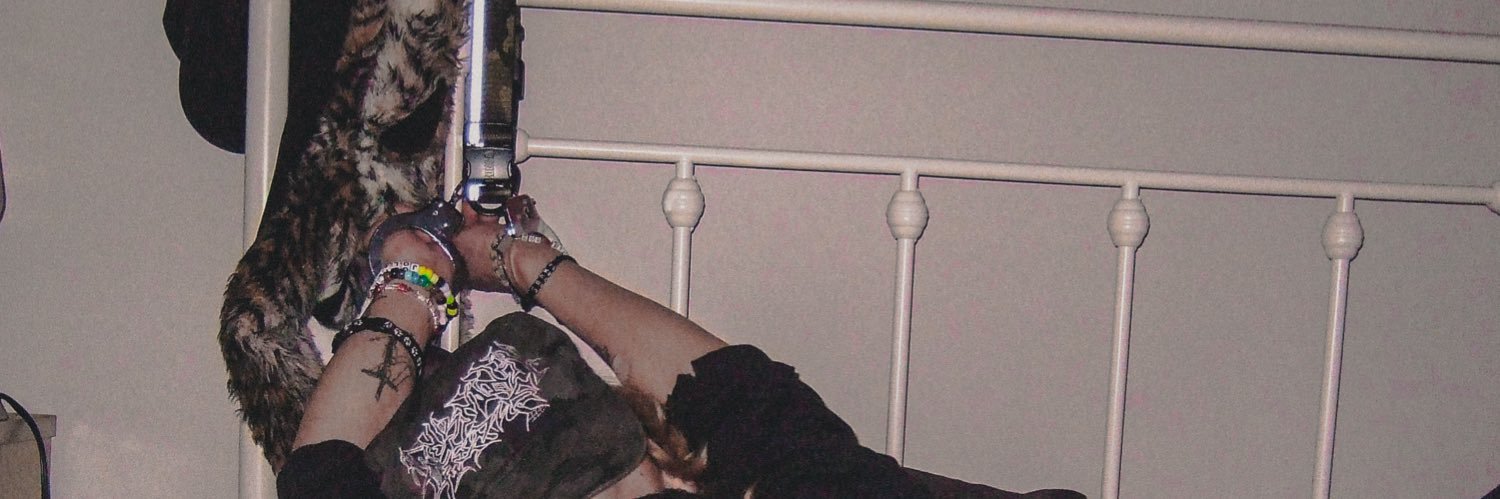 d's banner