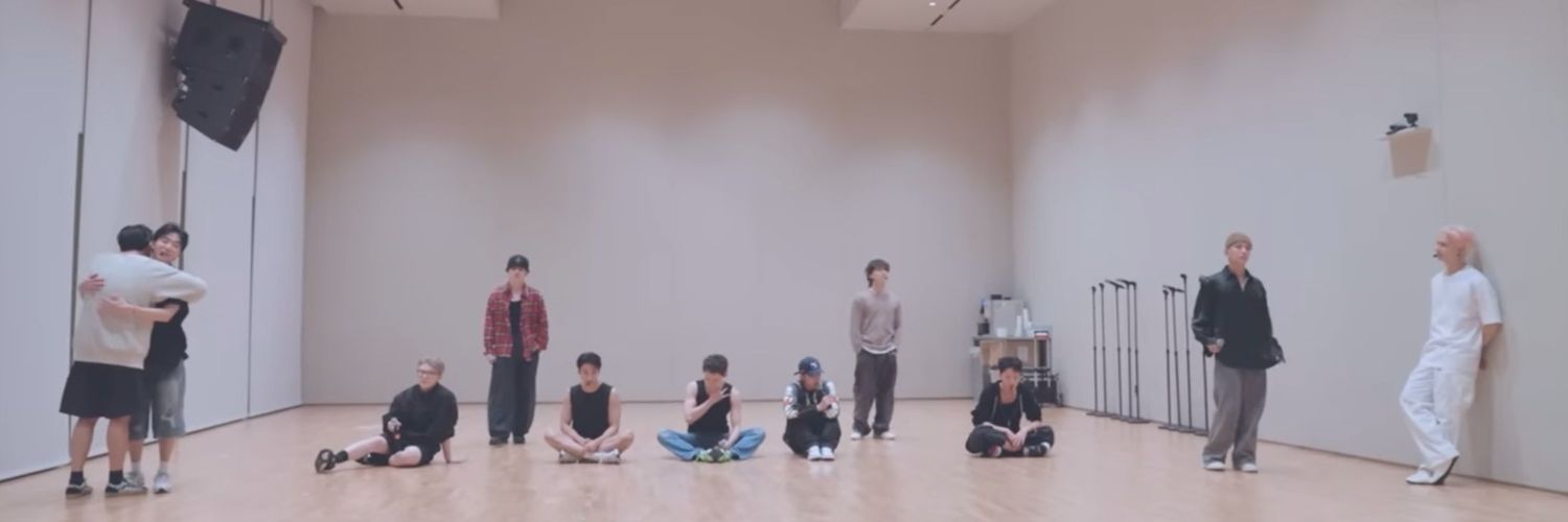 꾸's banner
