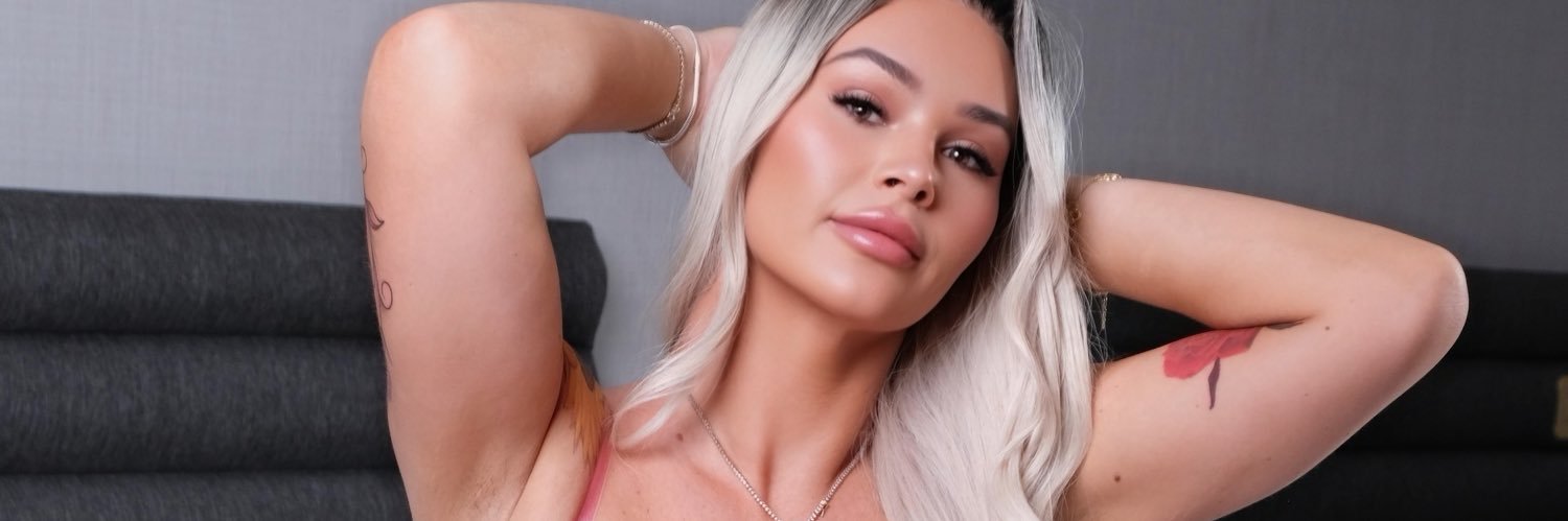 Ts bombshell kelsey's banner