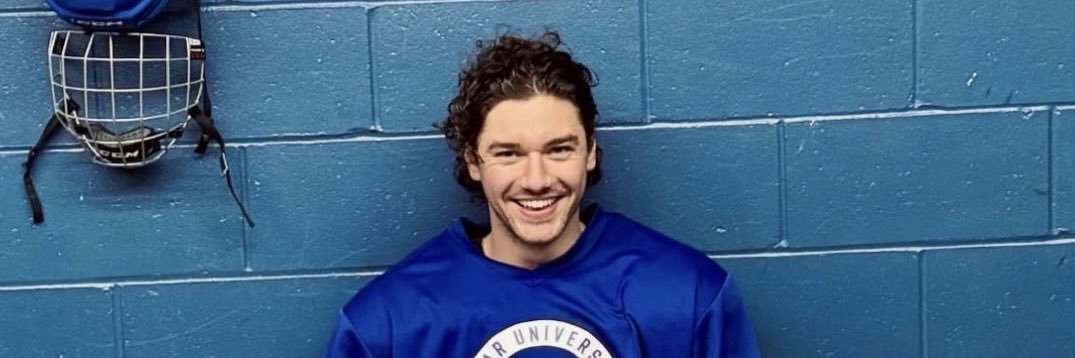𝚂.🏒's banner