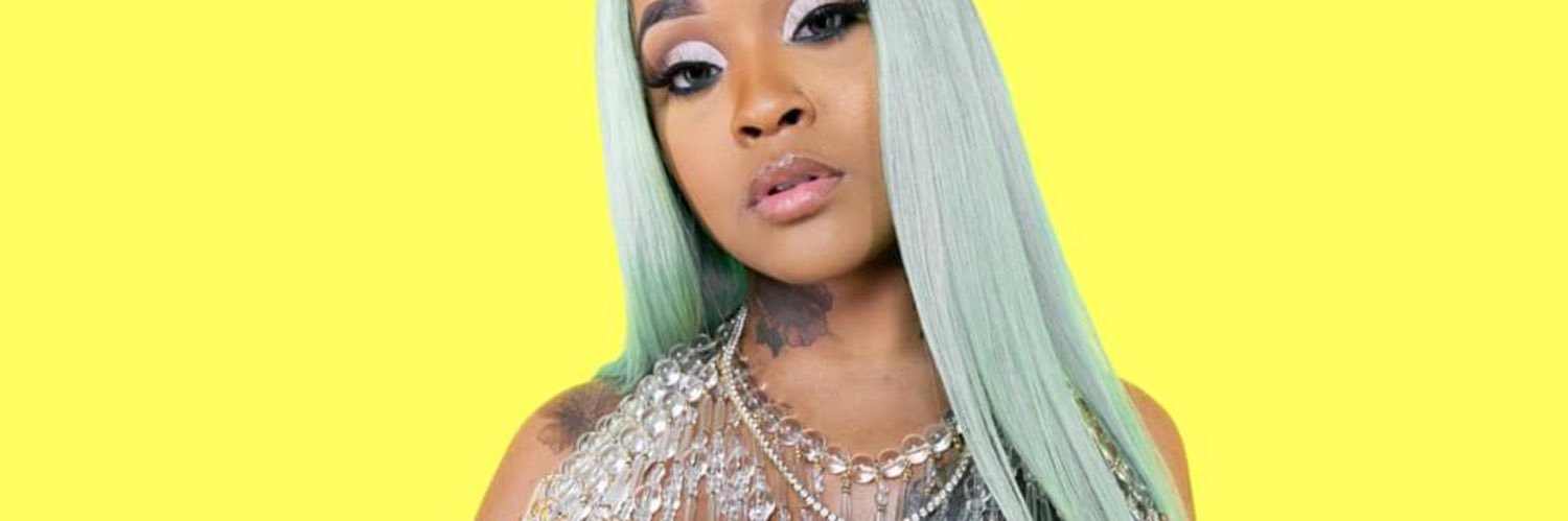 Stunna Girl News's banner