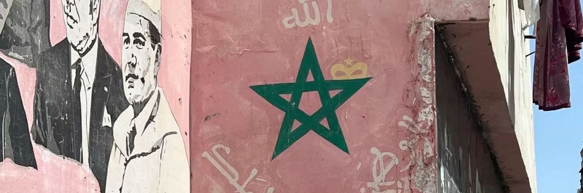 M's banner