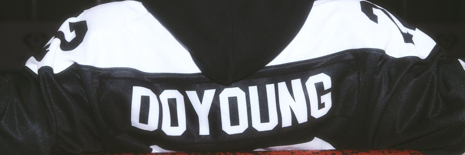 dy's banner